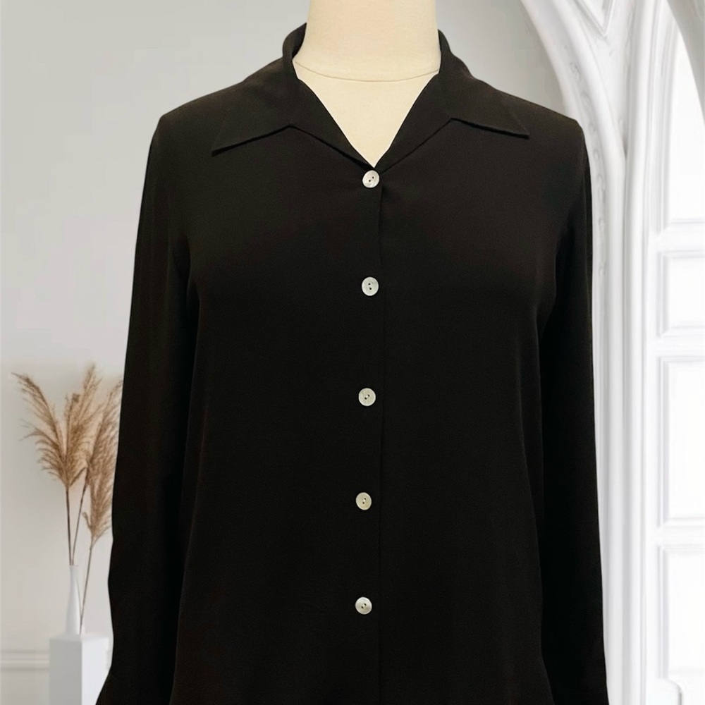 BARGAIN 2/$15 ISDA & CO Silk Black Blouse sz L